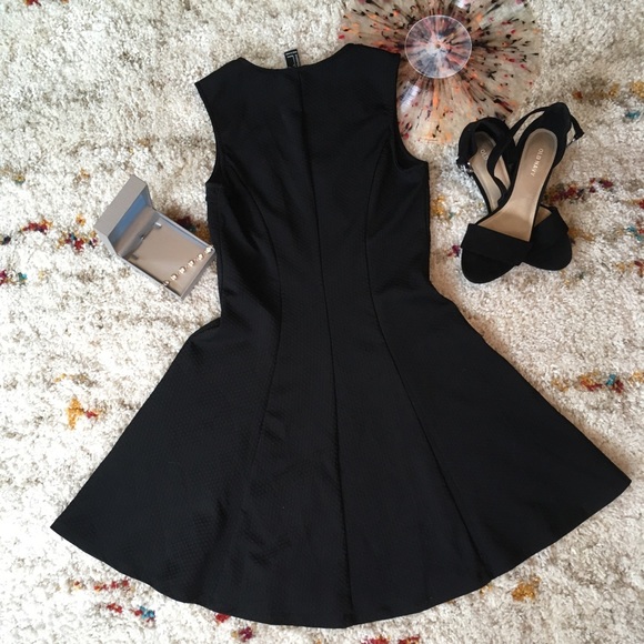 SOLD Forever 21 Little Black Dress LBD Small - Picture 2 of 8